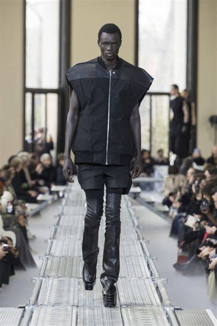 Men’s Fashion Week 2018 — Europe PICS