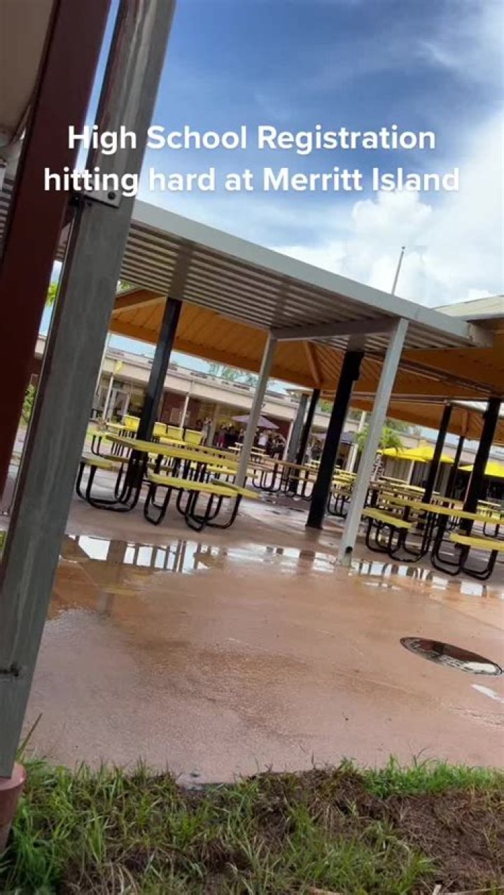 
Merritt Island High School on lockdown after incident at nearby AT&T store, North Courtenay Parkway, no shooting reports 