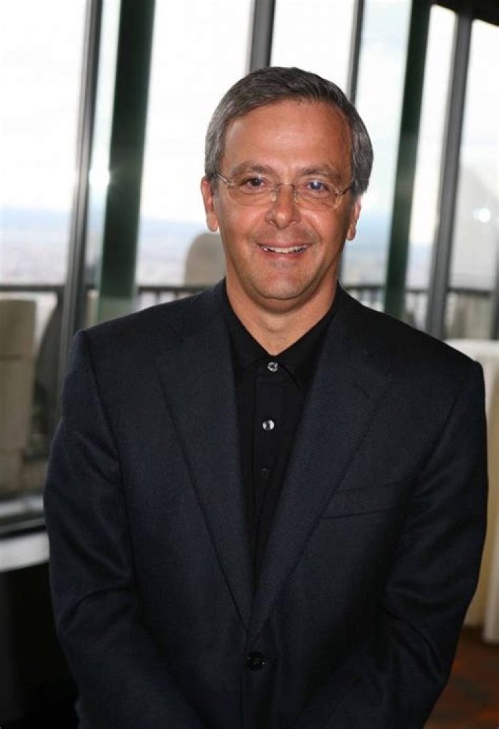 Mike Lupica - Bio, Age, net worth, Wiki, Facts and Family
