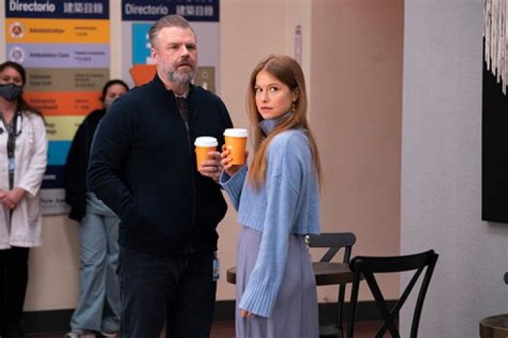 ‘New Amsterdam’ Star On Iggy Being Demoted & Max’s Return: Interview – Hollywood Life