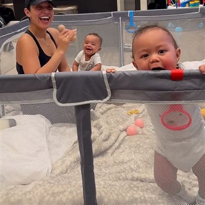Nick Cannon & Abby De La Rosa Take Newborn Beautiful & Twins, 18 Mos, To Holiday Exhibit: Watch