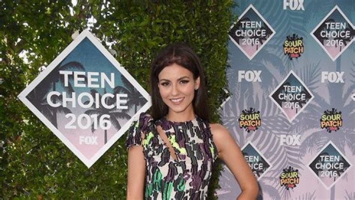 Nina Dobrev & Ian Somerhalder Win Choice TV Liplock At Teen Choice Awards 2015 – Hollywood Life