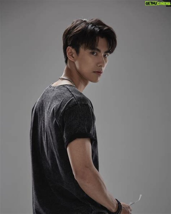Pawat Chittsawangdee - Bio, Age, Wiki, Facts and Family
