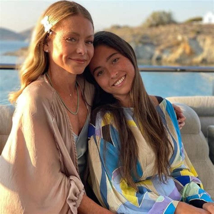 Photos Of Kelly Ripa’s Daughter – Hollywood Life