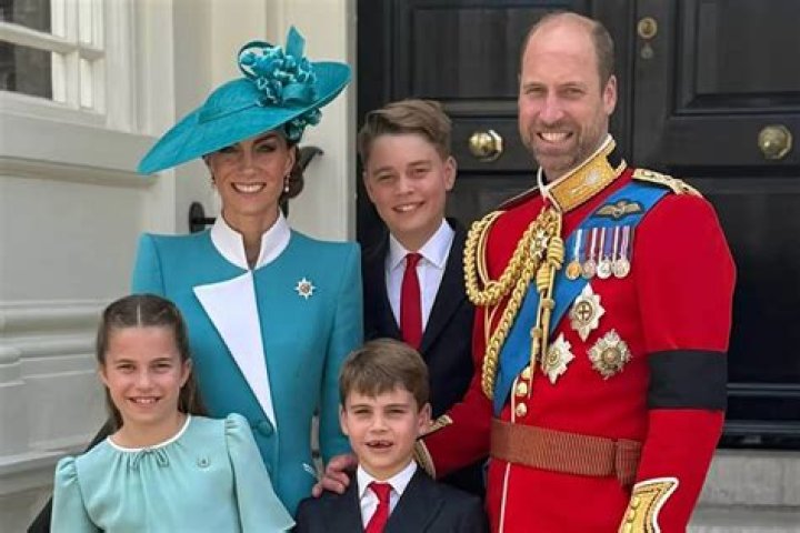 Prince William & Kate’s Kids George, 8, Charlotte, 6, & Louis, 3, Look So Grown Up In Holiday Card