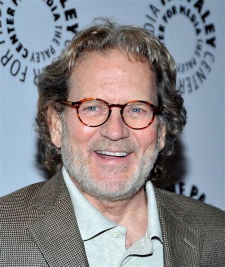 Robert Foxworth - Bio, Age, height, Wiki, Facts and Family