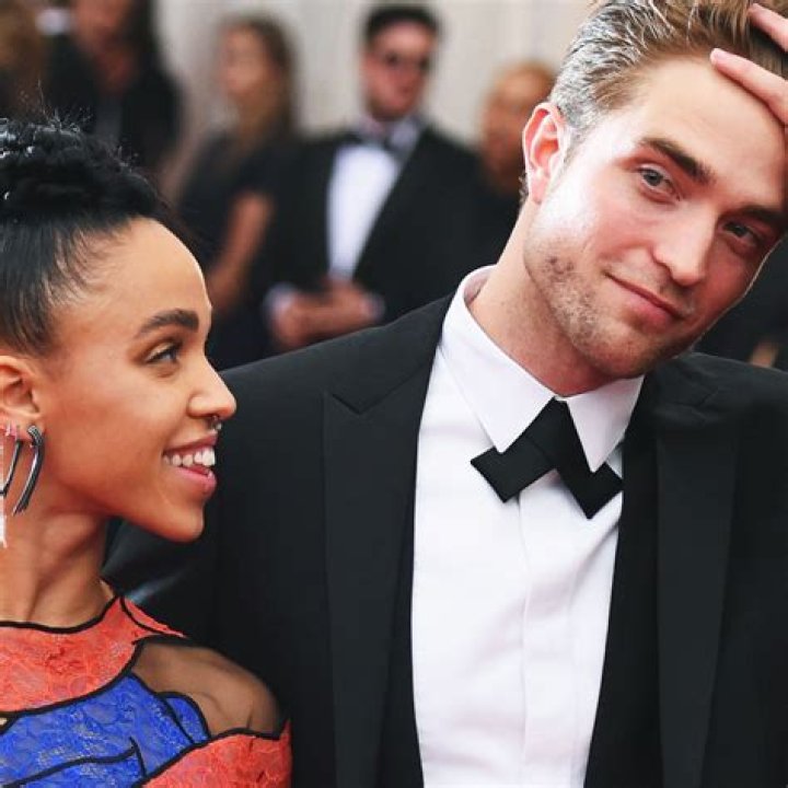 Robert Pattinson & FKA Twigs: His Romantic Proposal & Wedding Plans
