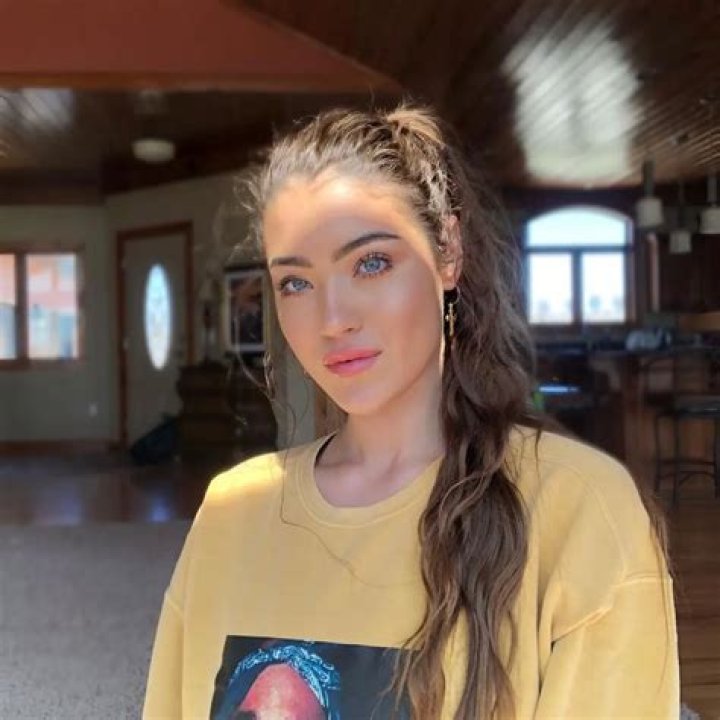 Samantha De Galicia - Bio, Age, Wiki, Facts and Family