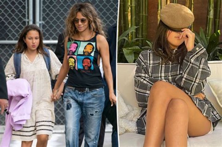Sarah Michelle Gellar Channels Halle Berry’s Sexy Pillow-Inspired Look – Hollywood Life