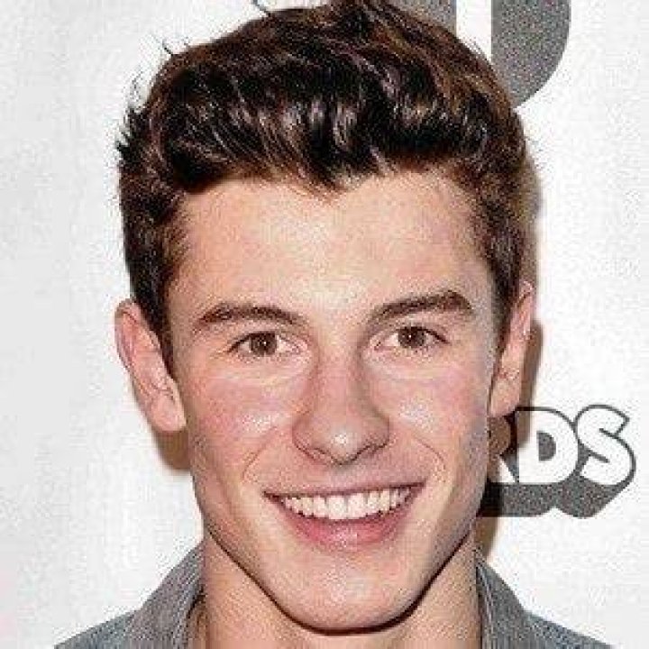 Shawn Mendes - Bio, Age, net worth, height, Wiki, Facts and Family
