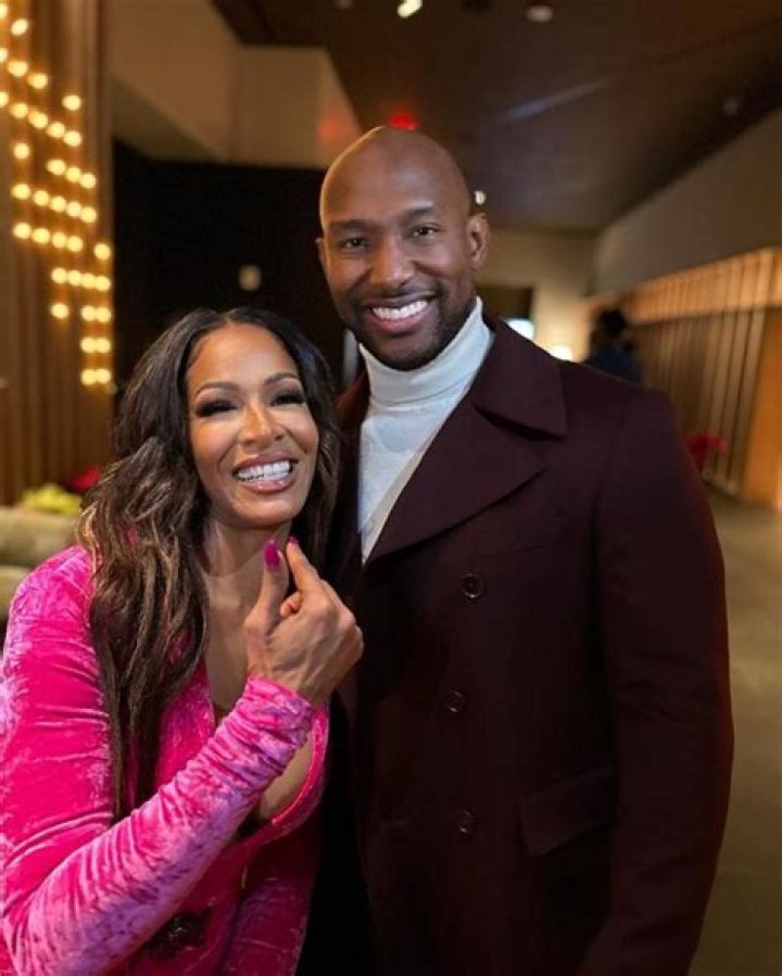 Sheree Whitfield’s Boyfriend Martell Holt May Be Cheating – Hollywood Life