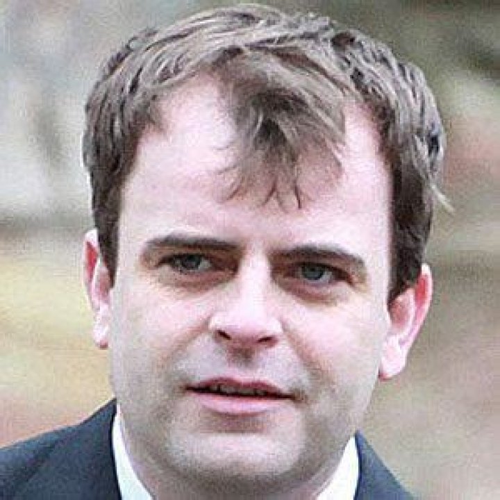 Simon Gregson - Bio, Age, Wiki, Facts and Family