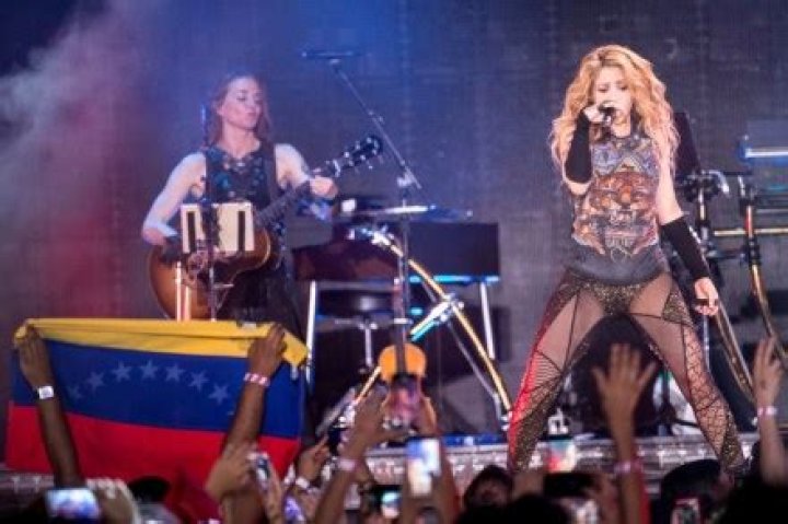 Stars Over 40 Who Still Do The Raciest Dances At Concerts: Shakira, Jennifer Lopez & More