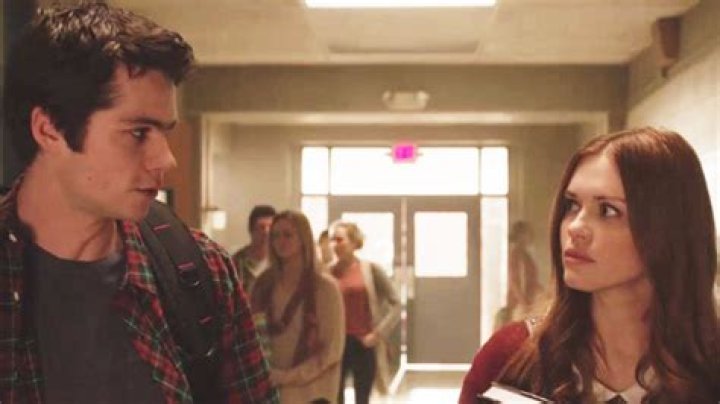Stiles & Lydia Reunite & More – Hollywood Life
