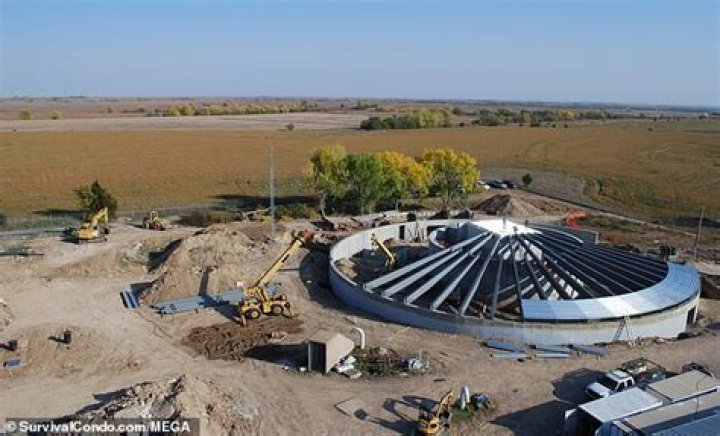 Tech Billionaires Building Fortresses In Preparation For The Apocalypse