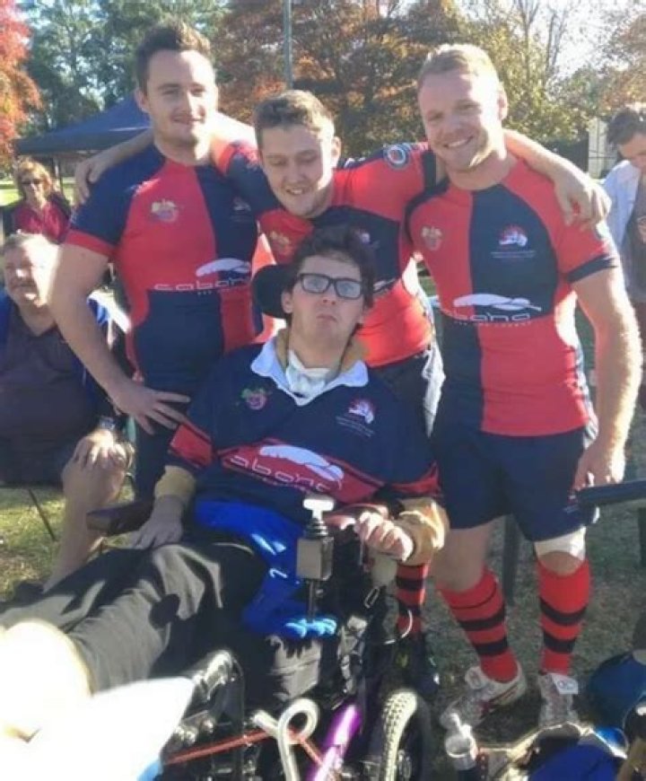 
The tragedy that befell rugby player Sam Ballard, who was killed by a slug, is discussed on Reddit. 
