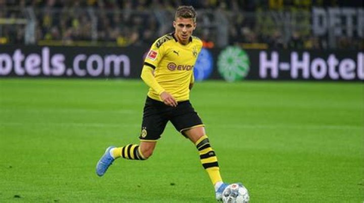 
Thorgan Hazard Height, Weight, Net Worth, Age, Birthday, Wikipedia, Who, Nationality, Biography 