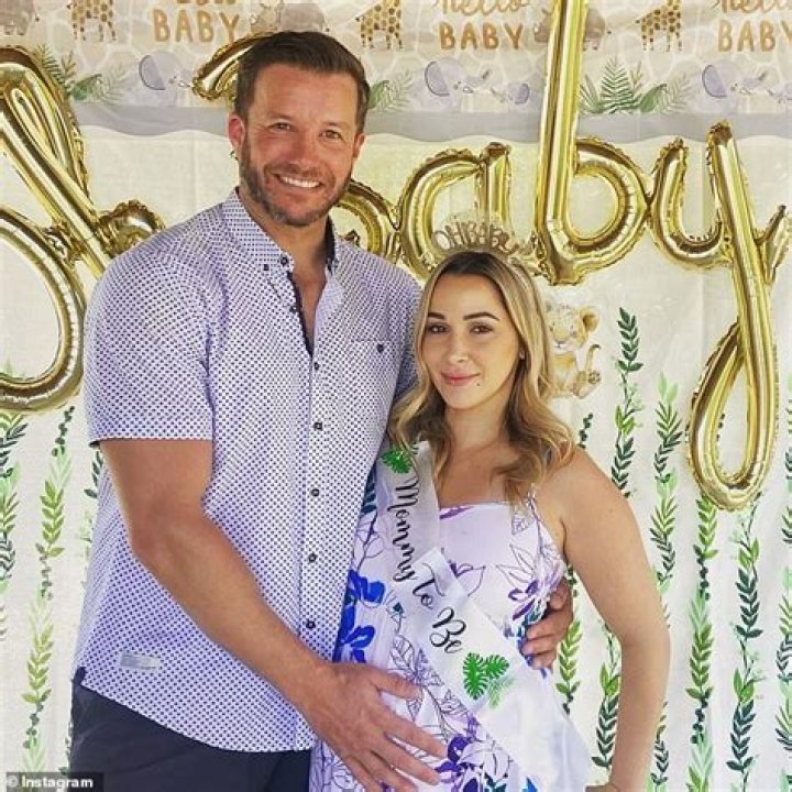 Welcomes Second Child With Andrew East – Hollywood Life