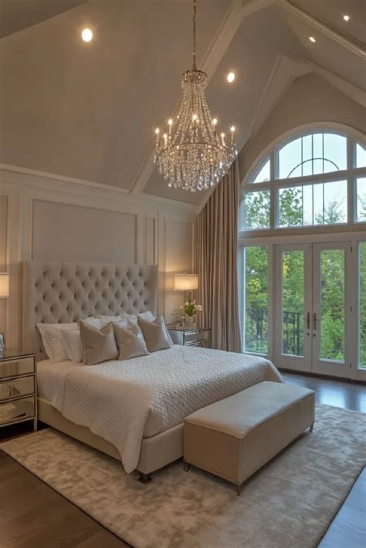 Wendy Williams’ ‘Bachelorette’ Pad: See Inside Her NYC Apartment — Luxury Bedrooms & More