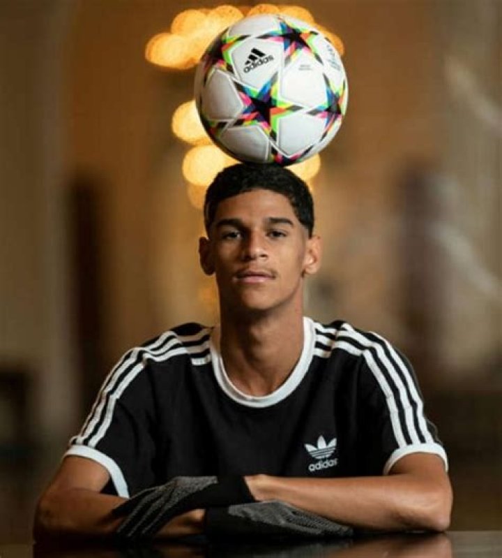 
What Team Did Iran Ferreira Sign For? 