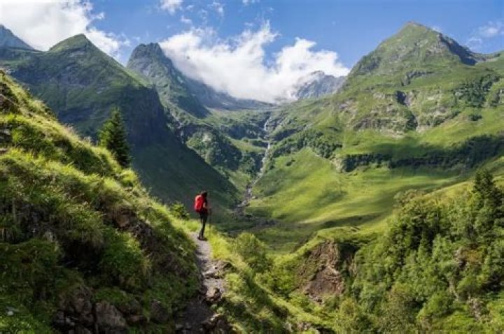 Where should I stay for the Pyrenees hike?