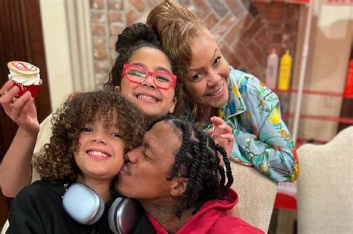 
Who Are James And Beth Cannon? What You Didn’t Know About Nick Cannon Parents 