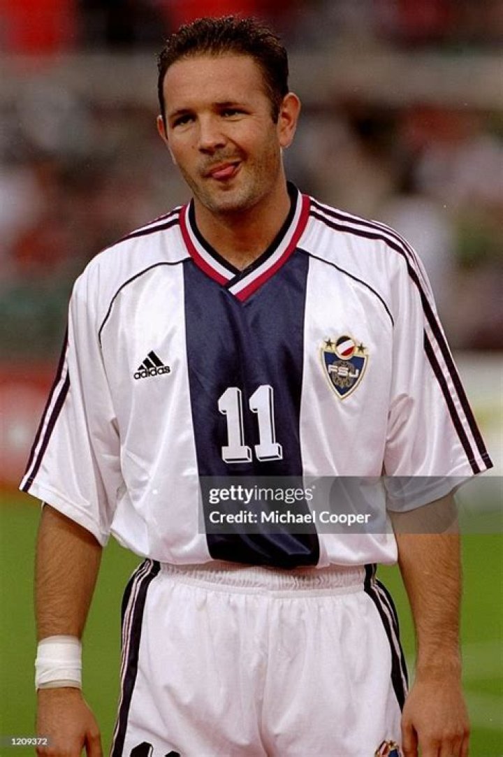 Who are Sinisa Mihajlovics Parents? Sinisa Mihajlovic Biography, Parents Name, Nationality and More
