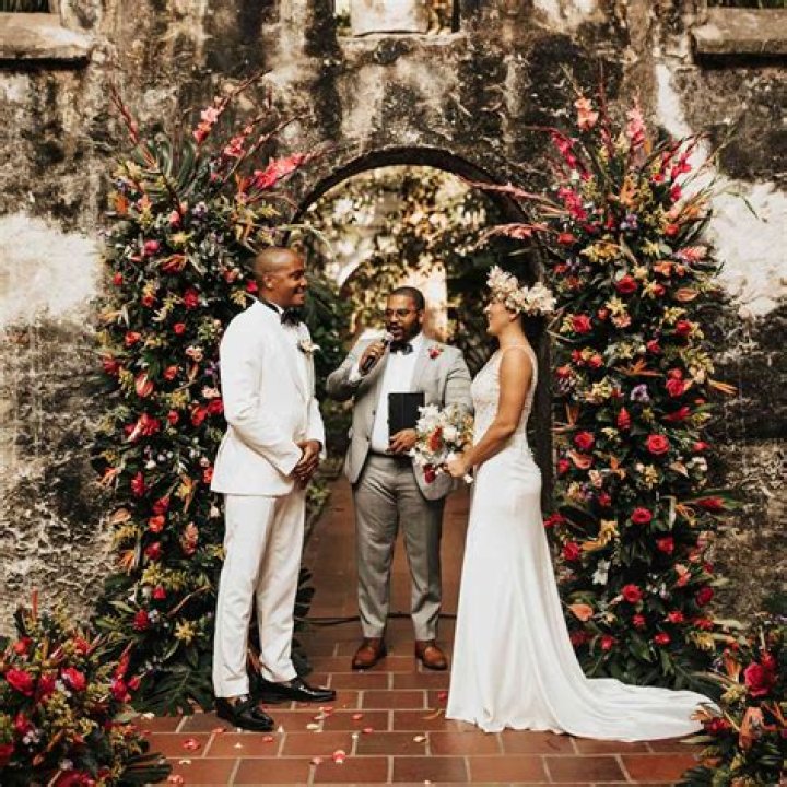 Who can officiate a marriage in DC?