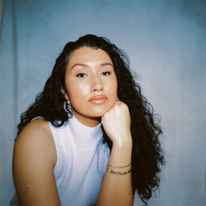 Who is Cleo Sol Dating Now?