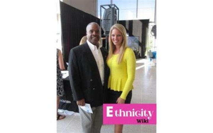 Who Is Condredge Holloway Wife Courtney Haralson? Meet The Former Tennessee OB Daughter Jasmine Holloway And Family