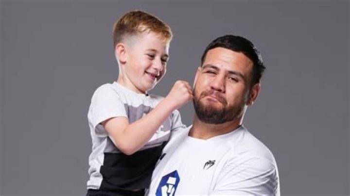Who Is Influencer Millie Elder Holmes New Boyfriend In 2022? Is She Dating Tai Tuivasa “Bam Bam”?