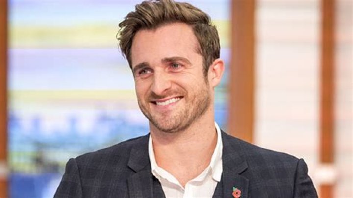 Who Is Matthew Hussey? Facts About Life Coach & Camila Cabello’s Ex – Hollywood Life