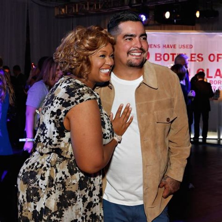 Who is Sunny Anderson Dating Now
