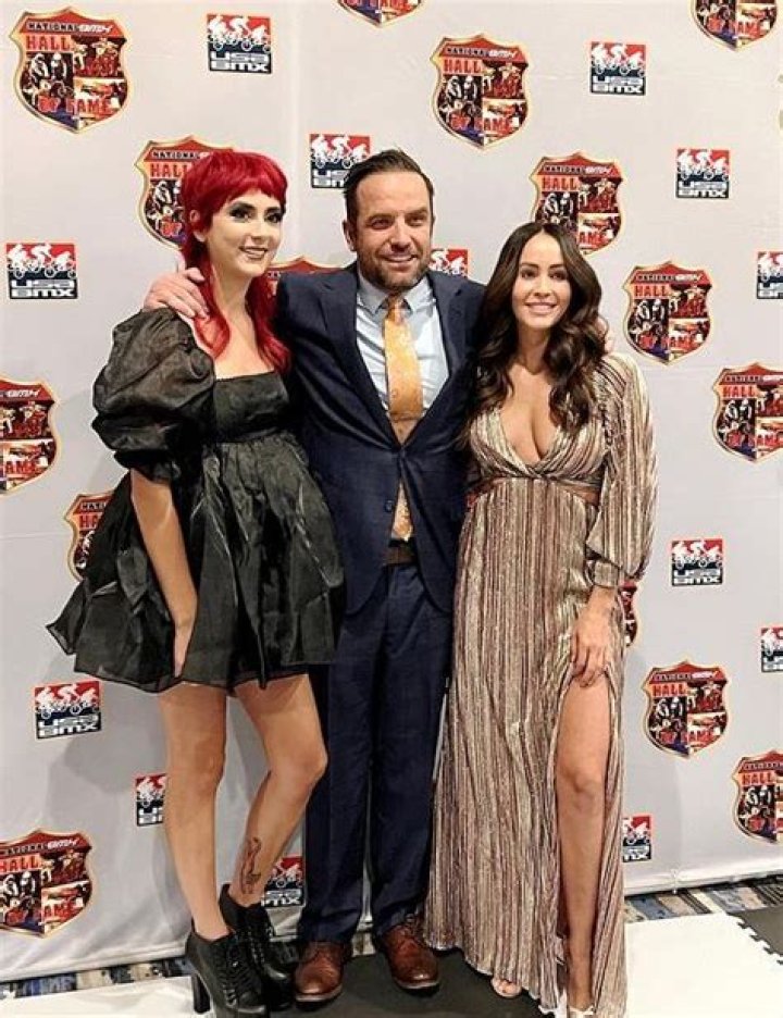Who Is TJ Lavin Married To? TJ Lavin Wife, Kids And Family
