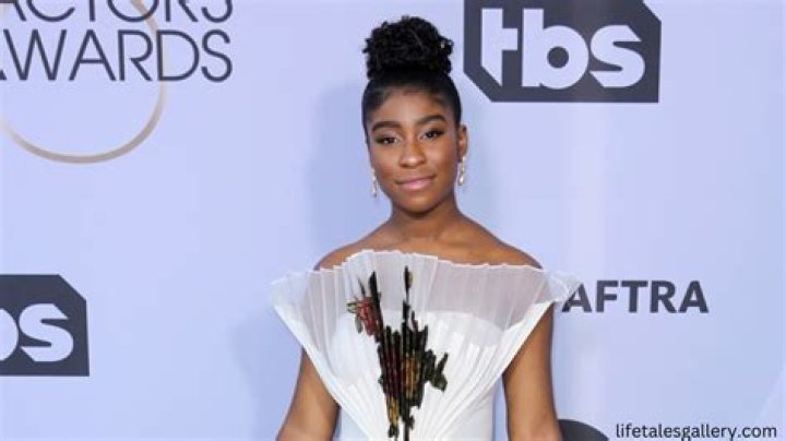 Young Lyric Height, Weight, Net Worth, Age, Birthday, Wikipedia, Who, Nationality, Biography