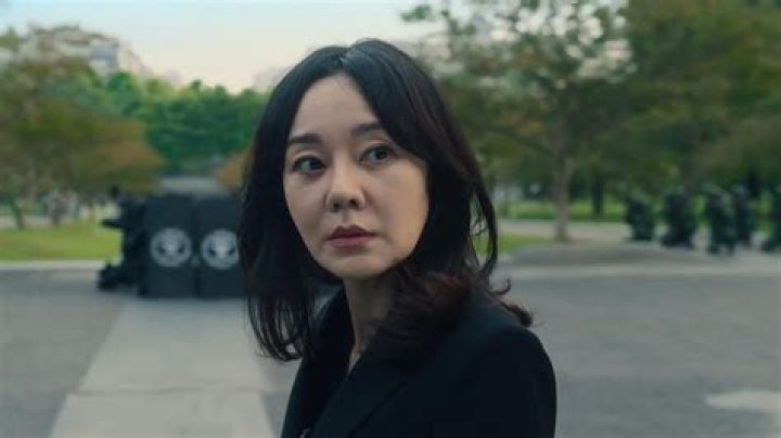 Yunjin Kim - Bio, Age, Wiki, Facts and Family