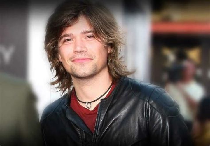 Zac Hanson - Bio, Age, net worth, Wiki, Facts and Family